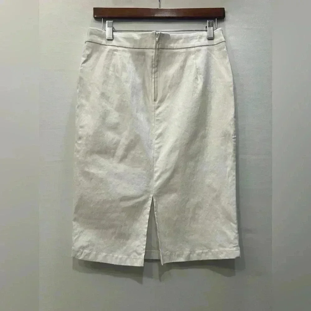 White Pencil Skirt Size Small​​ - Picture 3 of 8